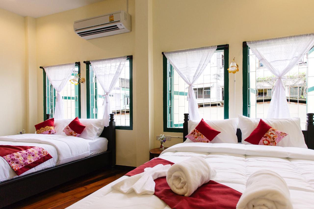 Srisomboon Hostel Trang Exterior photo